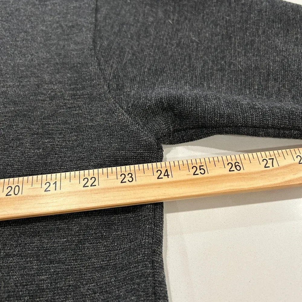 Vintage Banana Republic Men's XL 100% Wool V-Neck‎ Sweater Classic Charcoal Gray - Picture 4 of 6